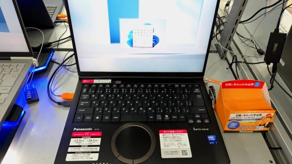 パナソニックのレッツノートの実機画像